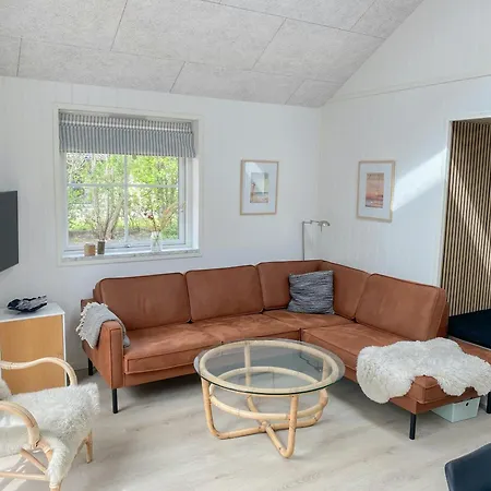 Σπίτι διακοπών Cozy Summer House Near And Town